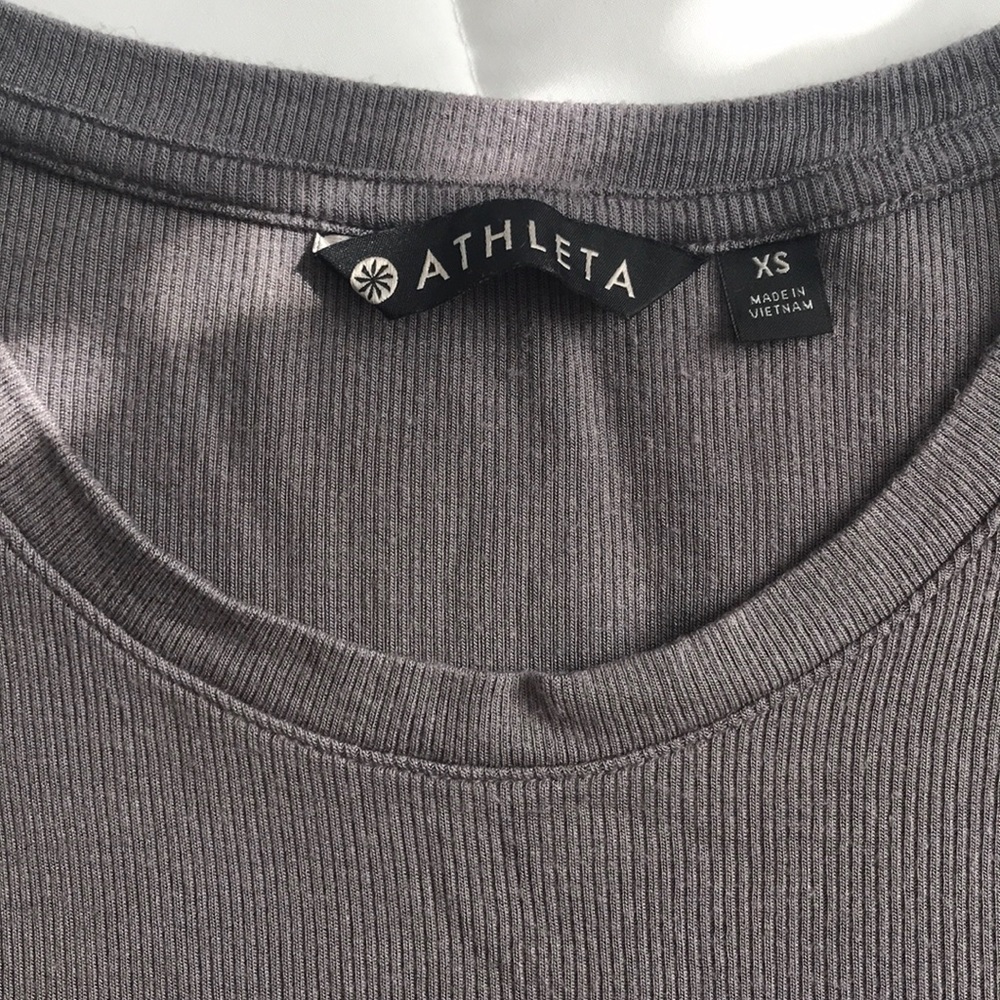 Athleta Revive Crop Tank - xs